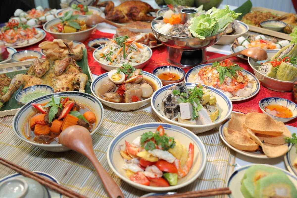 Vietnam Etiquette for Tourists: Local Customs You Should Know